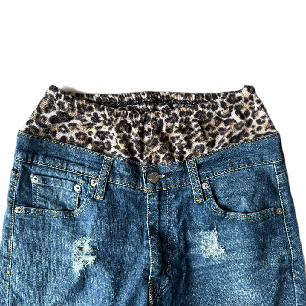 Double Waisted Baggy Cheetah Jeans (30)