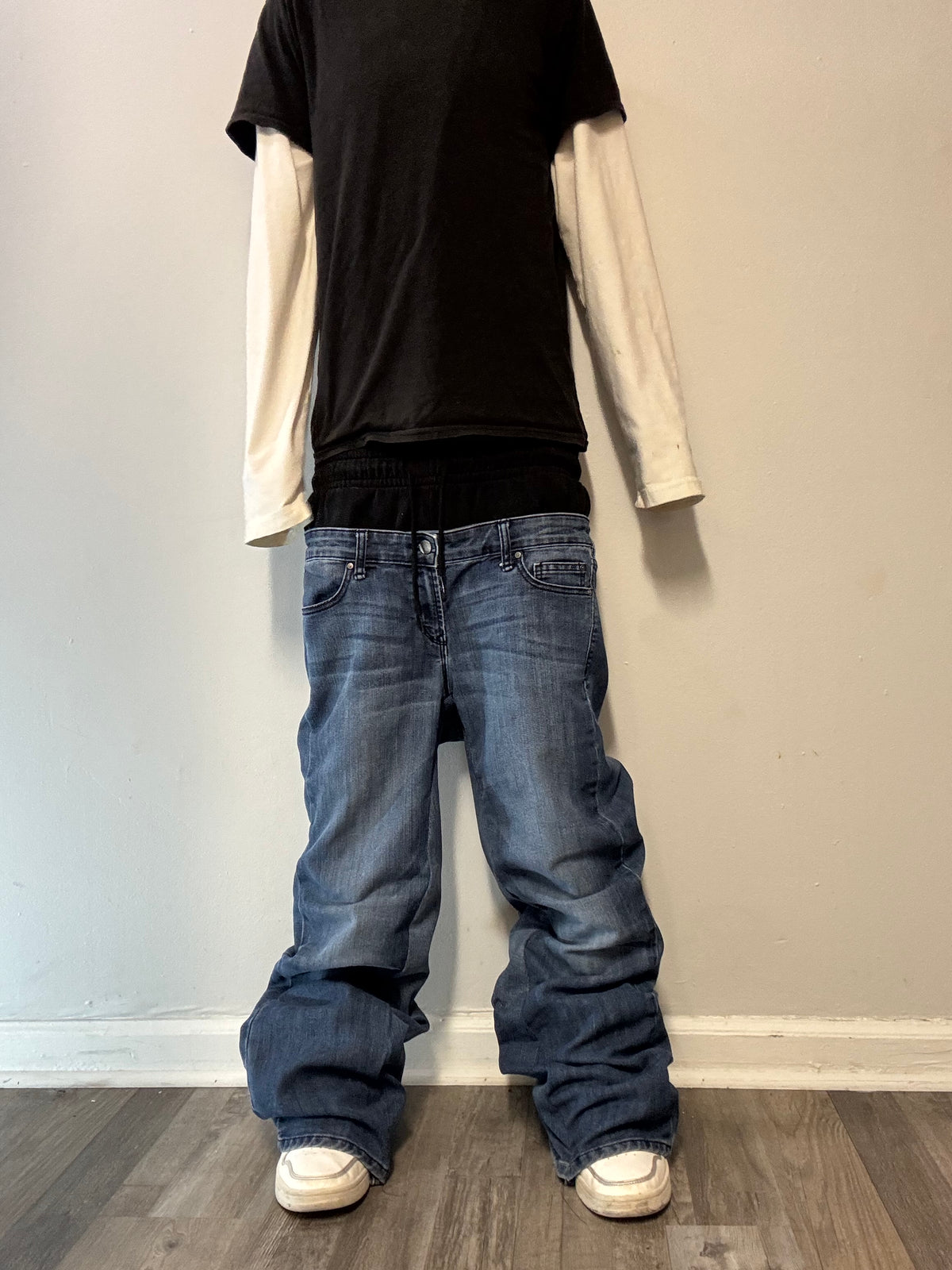 Double Waisted Baggy Jeans (29)