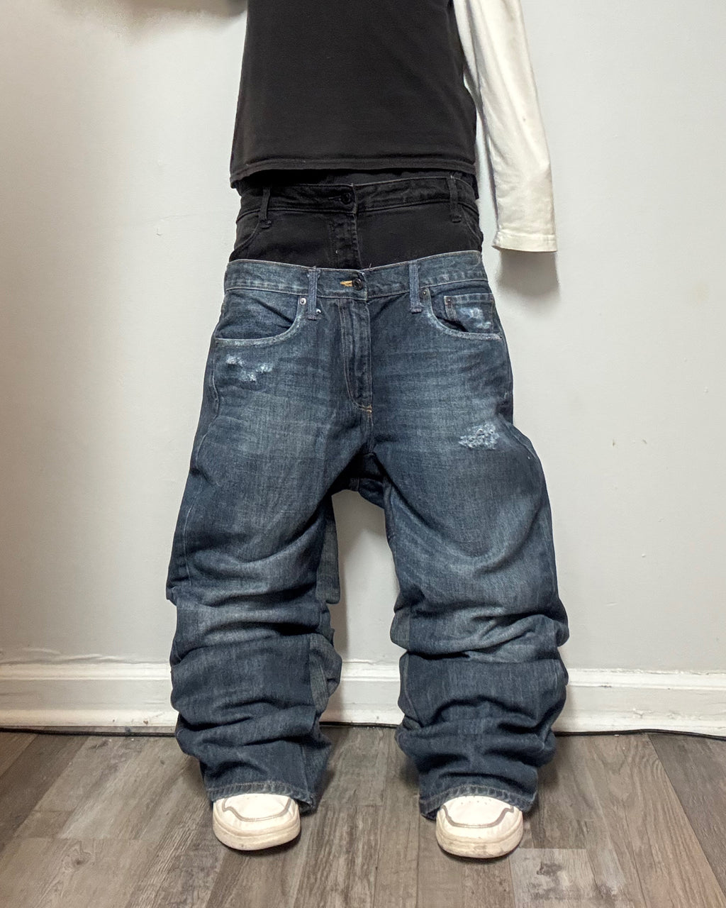 Double Waisted Dark Wash Jeans (30)