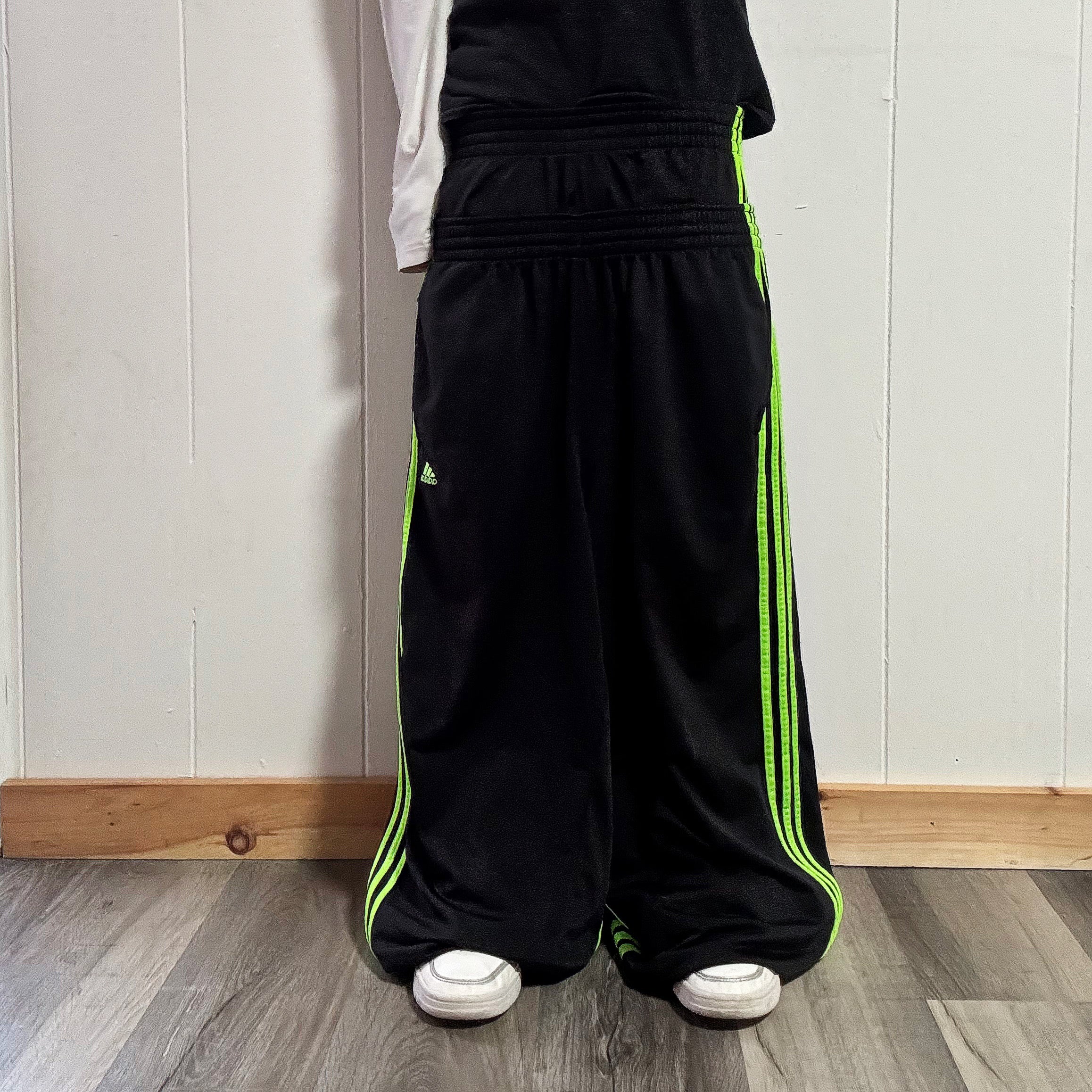 Black Double Waisted Athletic Green Adidas Sweatpants (S)