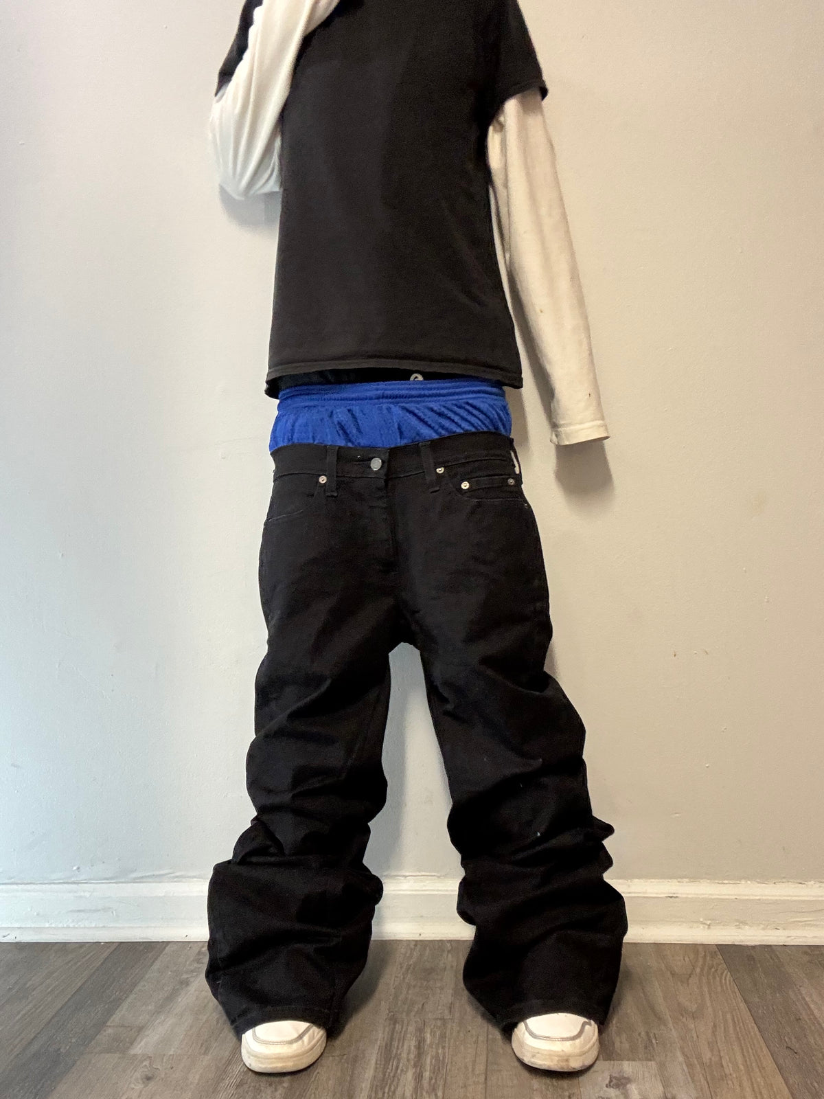 Double Waisted Baggy Blue Jeans (30)