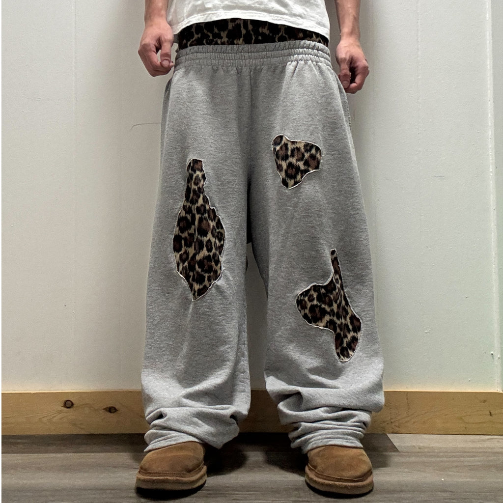 Double Waisted Cheetah Print Sweatpants (S)