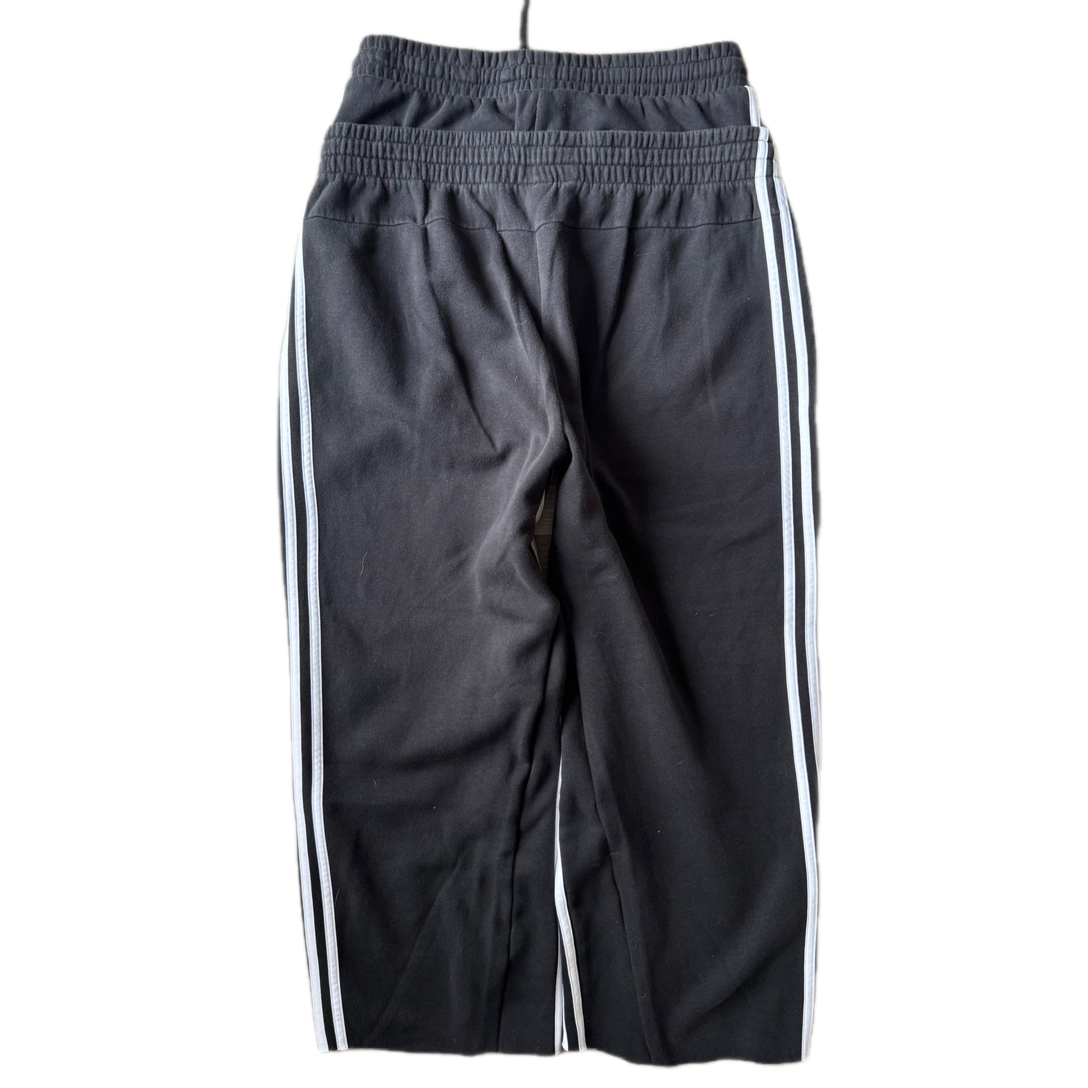 Black Double Waisted Adidas Sweatpants ( L )