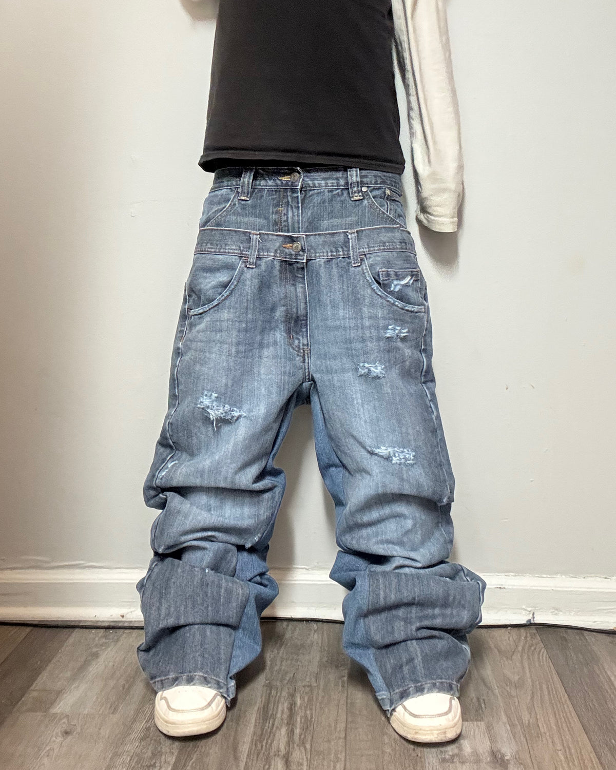 Double Waisted Baggy Jeans (30)