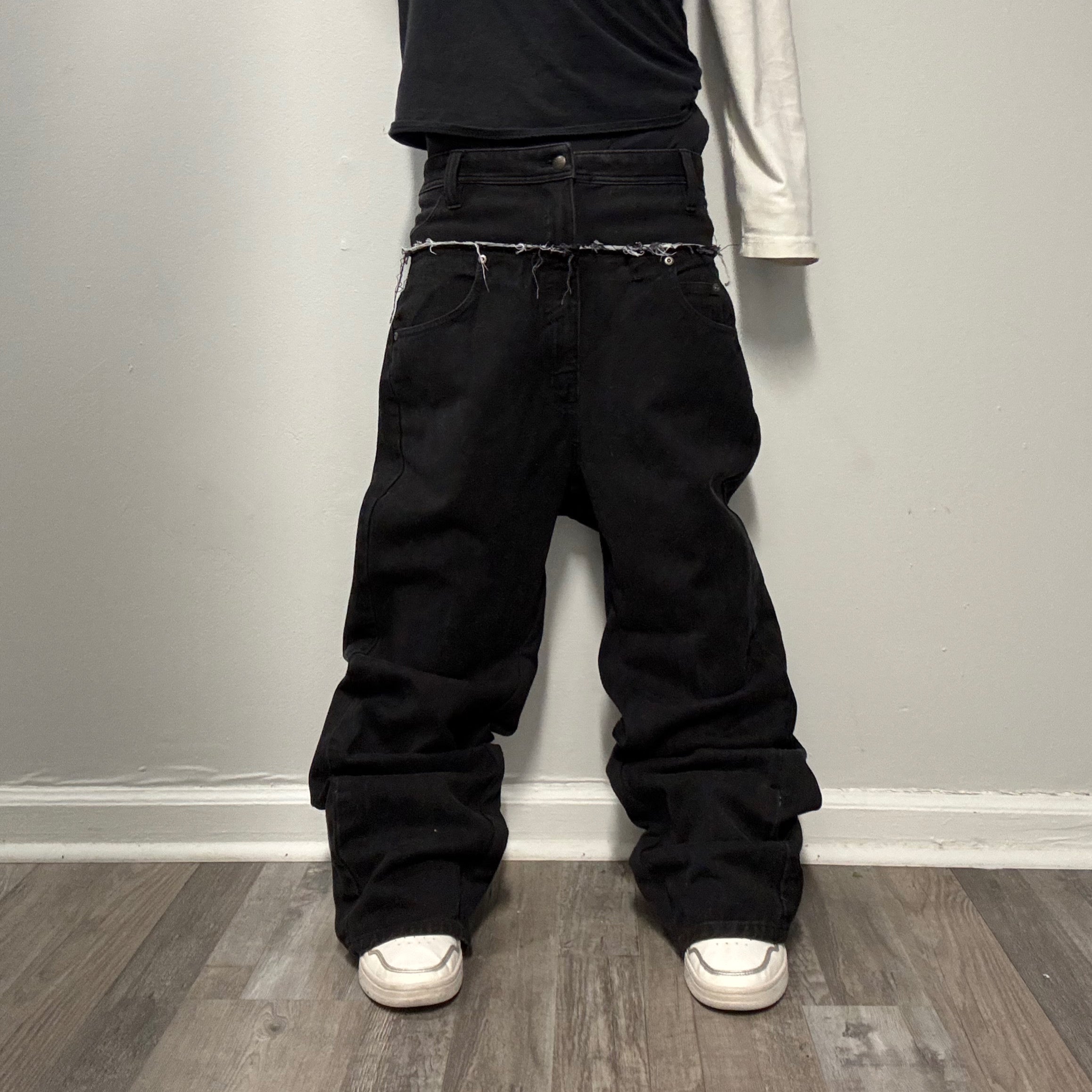 Black Double Waisted Baggy Jeans (30x28)