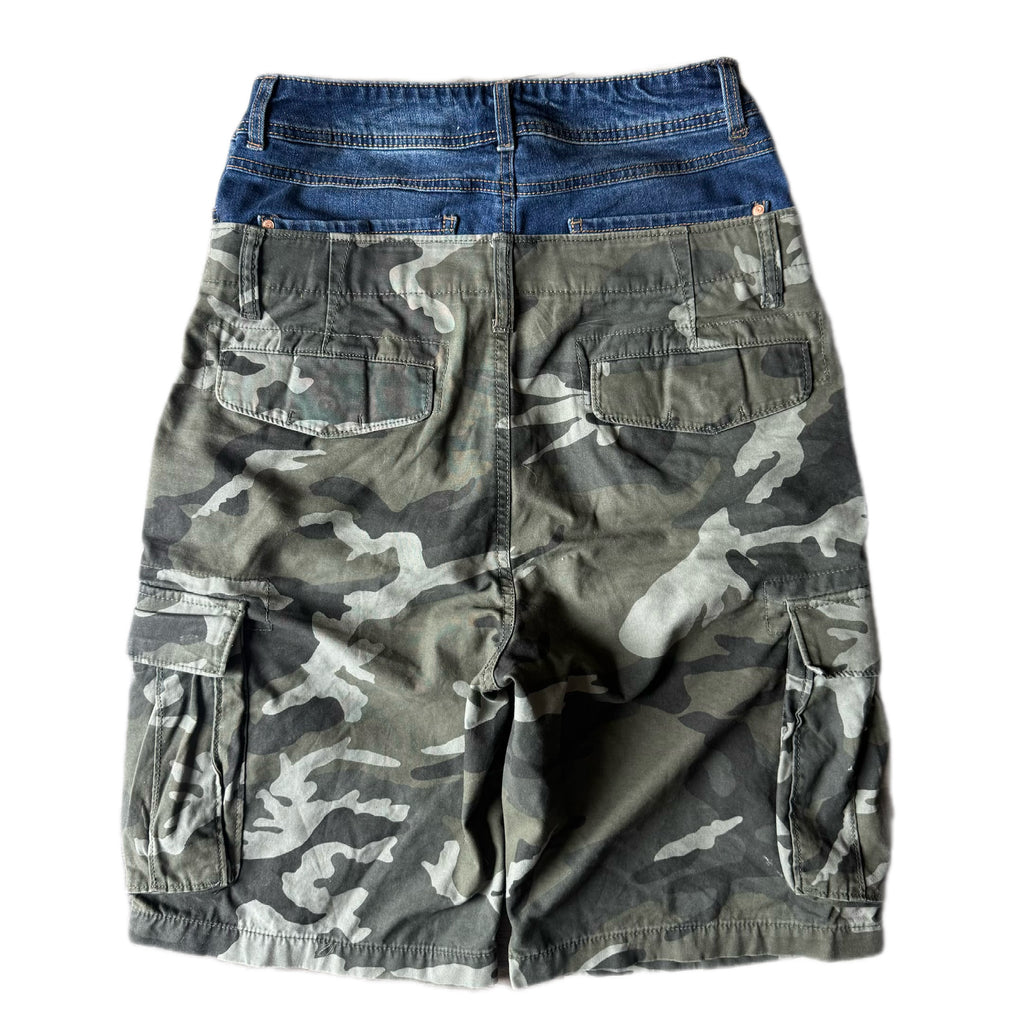 Double Waisted Camo Shorts (32)