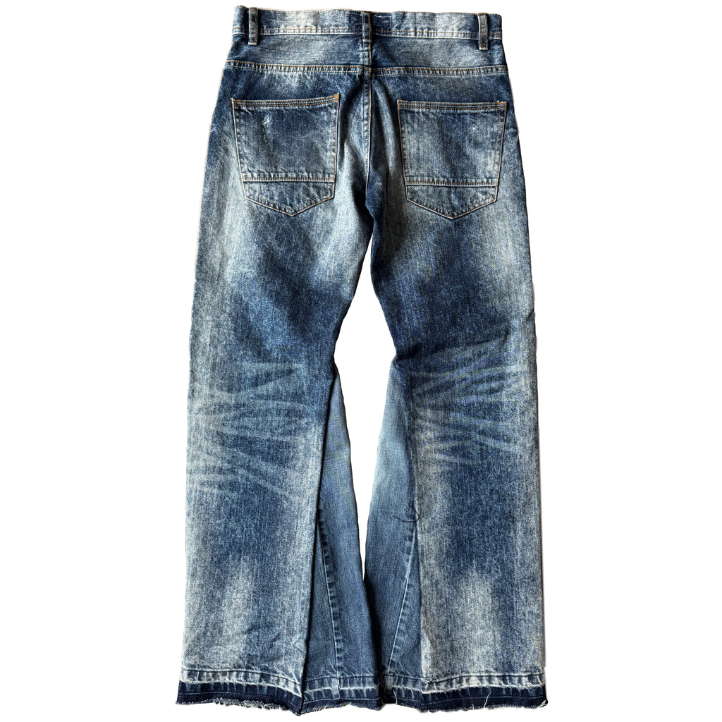 Super Faded Distressed Flare Jeans (30x31)