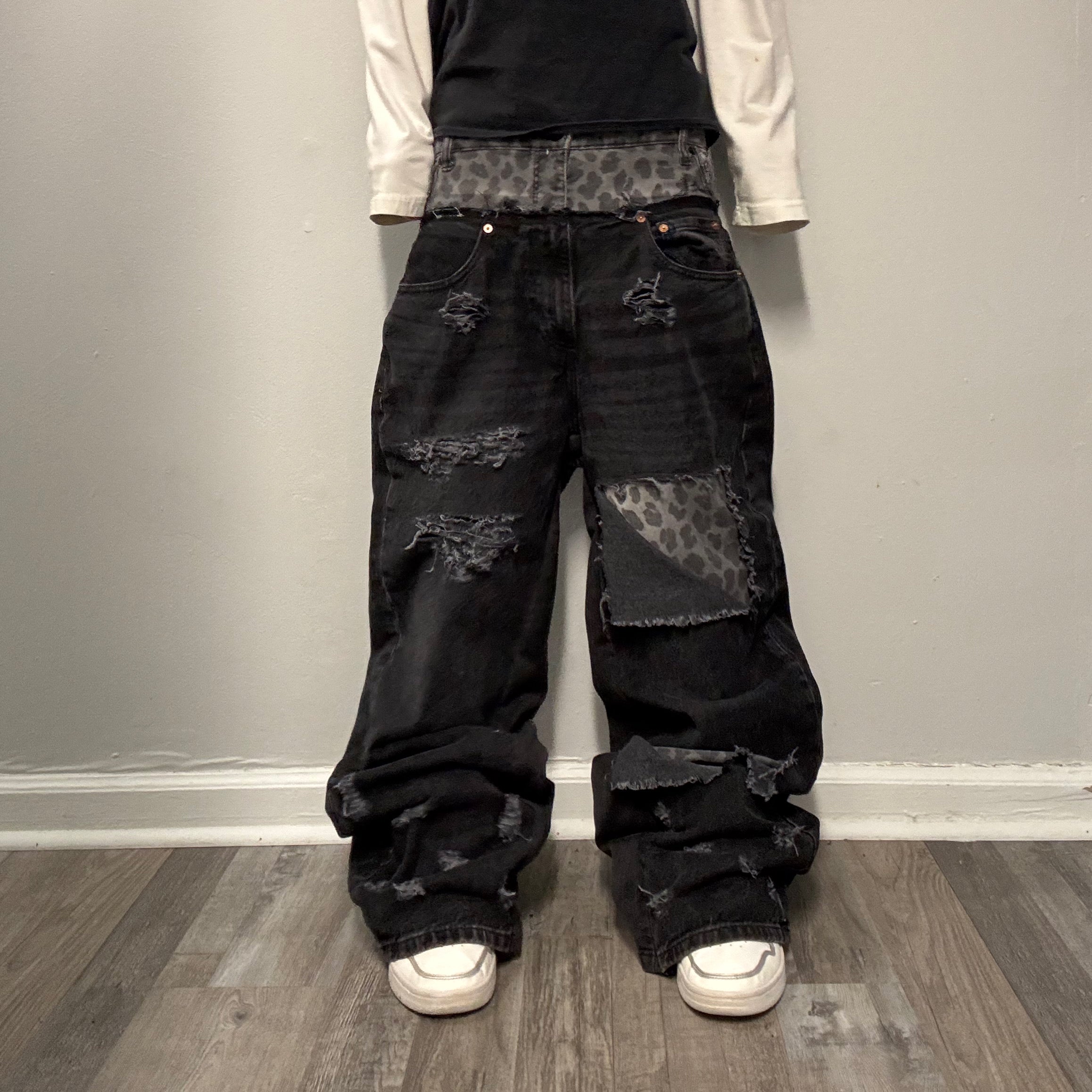 Black Double Waisted Baggy Cheetah Jeans (30x30)