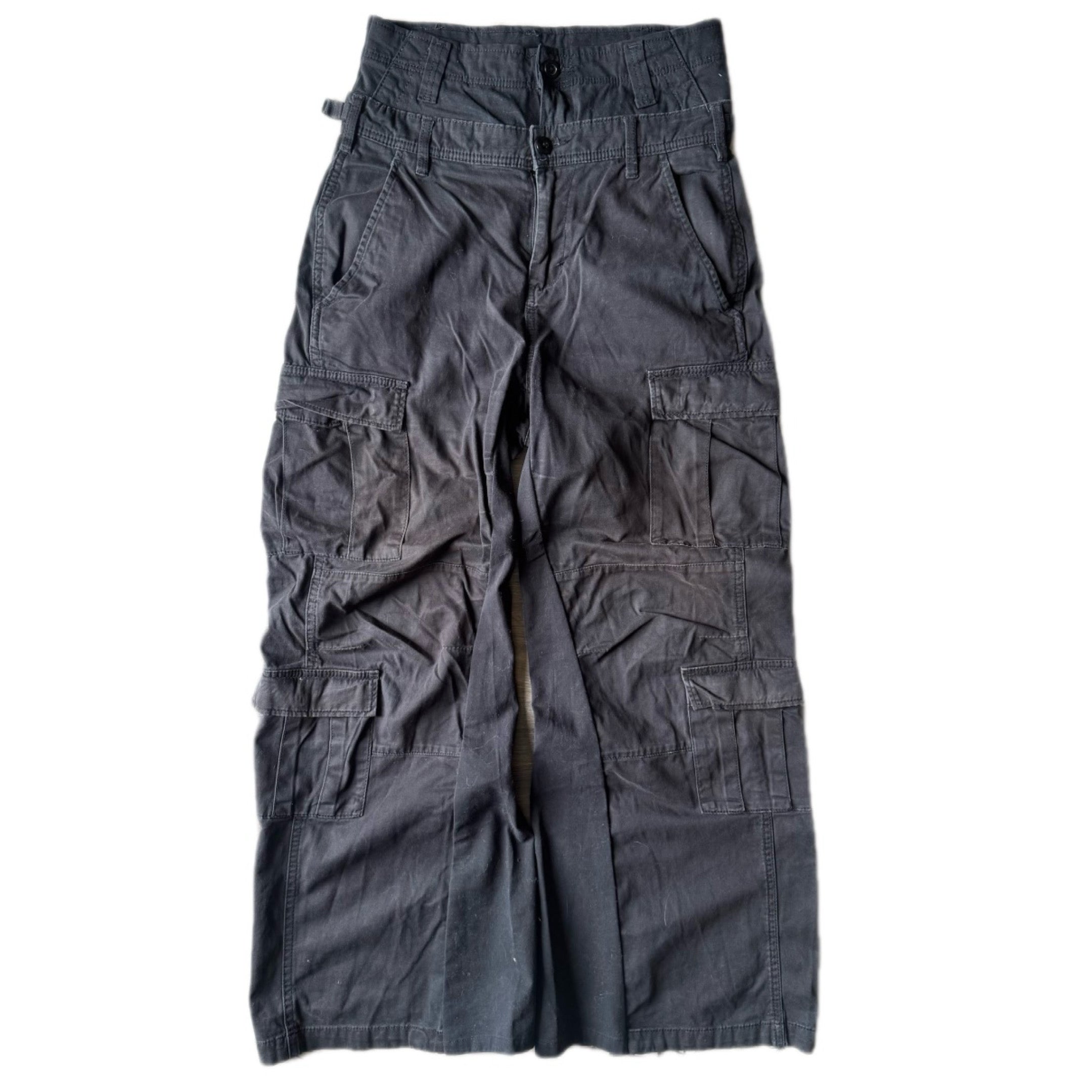 Double Waisted Black Cargo Pants (29)