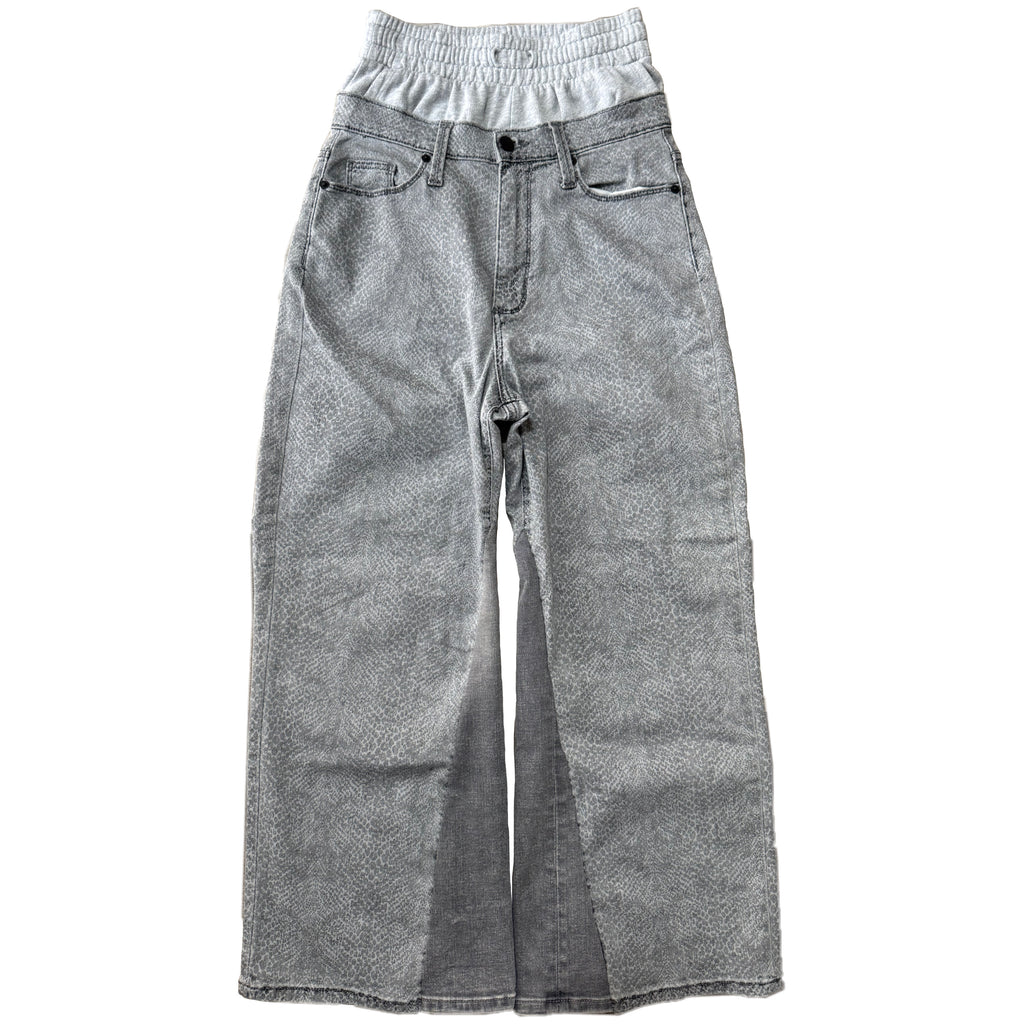 Grey Double Waisted Snakeskin Baggy Jeans (30x28)