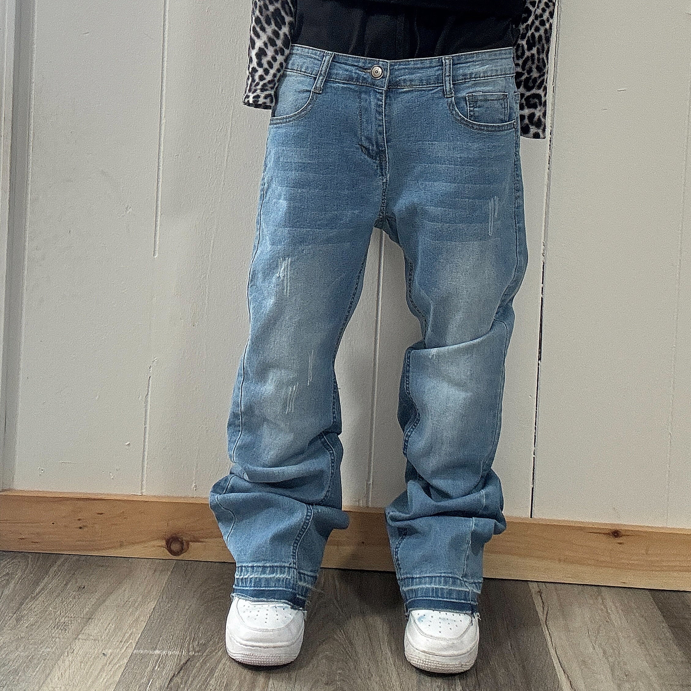 Light Wash Blue Flare Jeans (30x31)